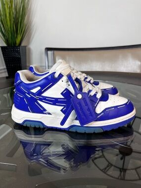 Off-White Out of Office
'Sartorial Stitch - Blue
White' 8